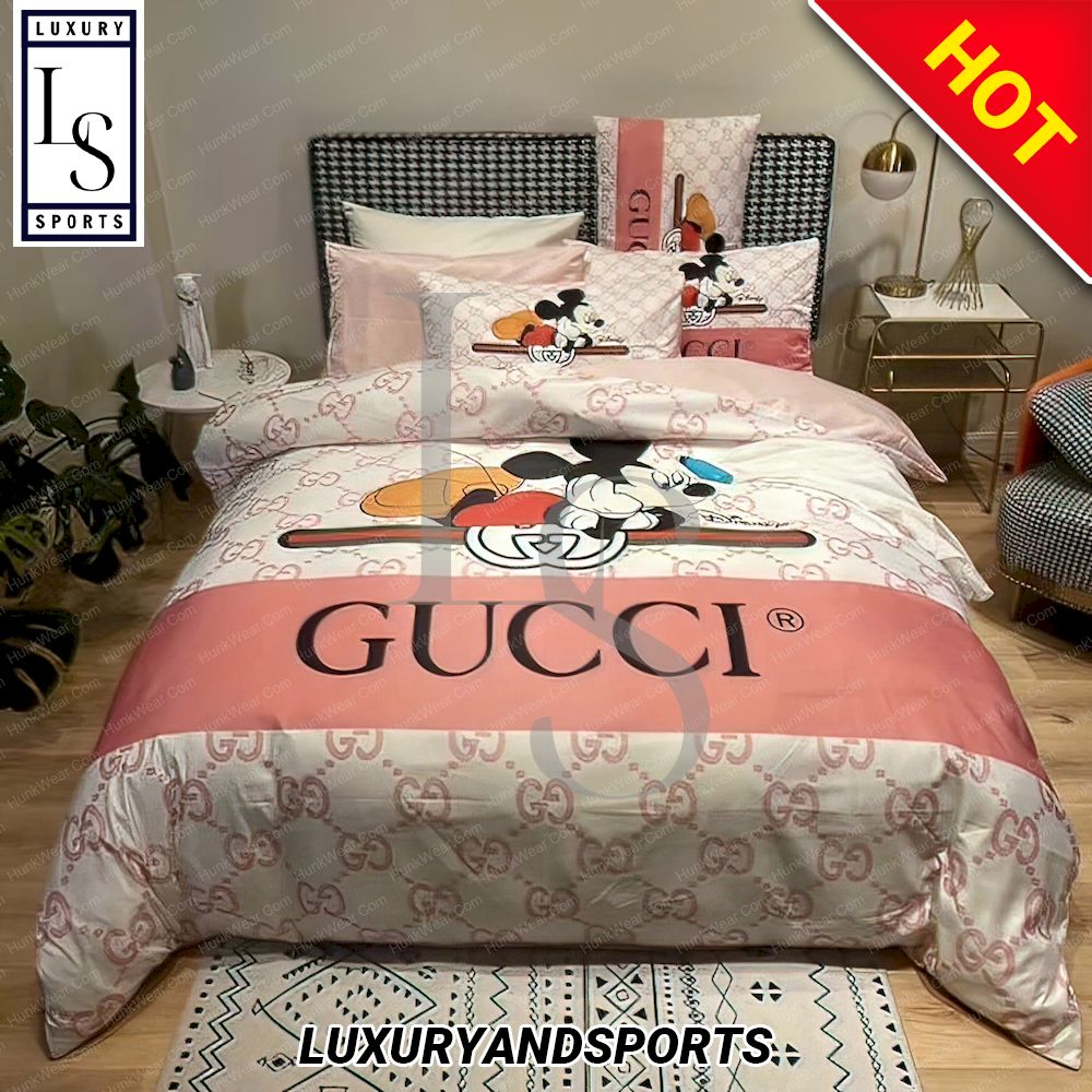 Luxury Gucci Brown Monogram Twinkle Bedding Set - Owl Fashion Shop